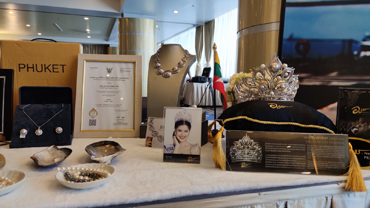 จุรินทร์ นำ Phuket Gems Fest ช่วยประเทศ ทำรายได้ด้านอัญมณี เน้น 4 ยุทธศาสตร์ ร่วมมือกันทุกฝ่าย