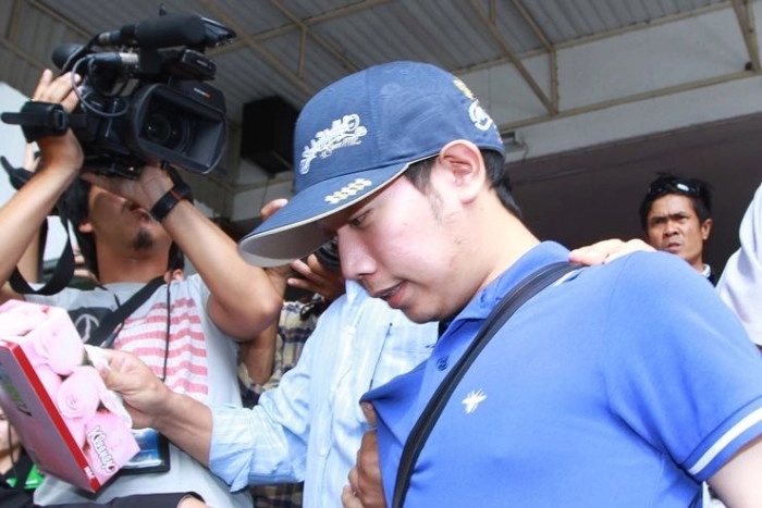 บอส วรยุทธ อยู่วิทยา ทายาทเครื่องดื่มชูกำลังยี่ห้อดัง