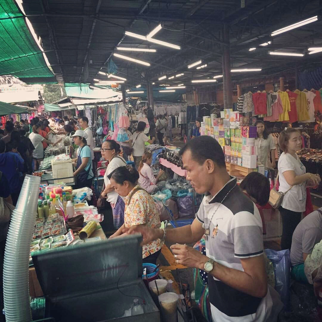 ใจหาย! ชาวเน็ตเผยภาพทุบ "ตลาดคลองสาน พลาซ่า" เพื่อเตรียมส่งคืนการรถไฟฯ
