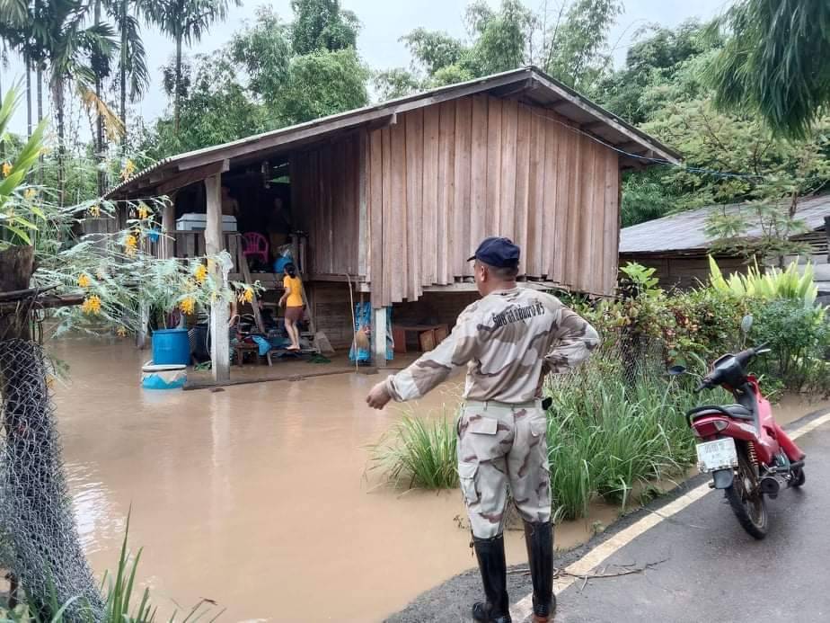สำรวจหลังน้ำลด-เตรียมแผนช่วยชาวอุ้มผาง