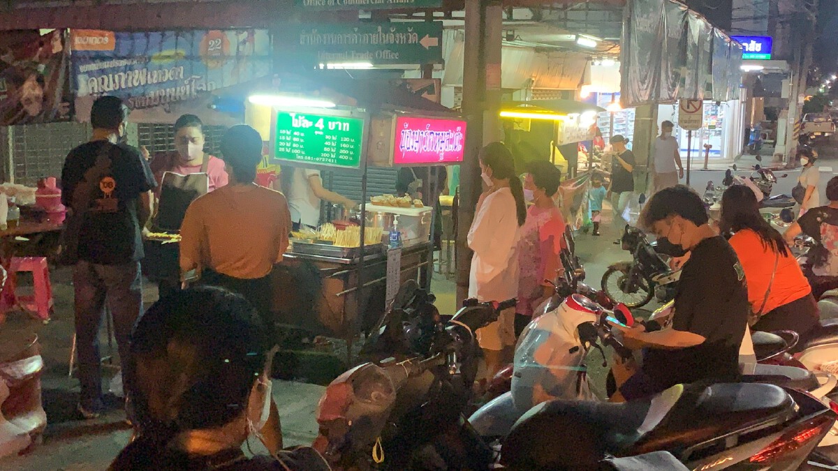 ตลาดโต้รุ่งเมืองศรีสะเกษกลับมาคึกคัก หลังปลดล็อก