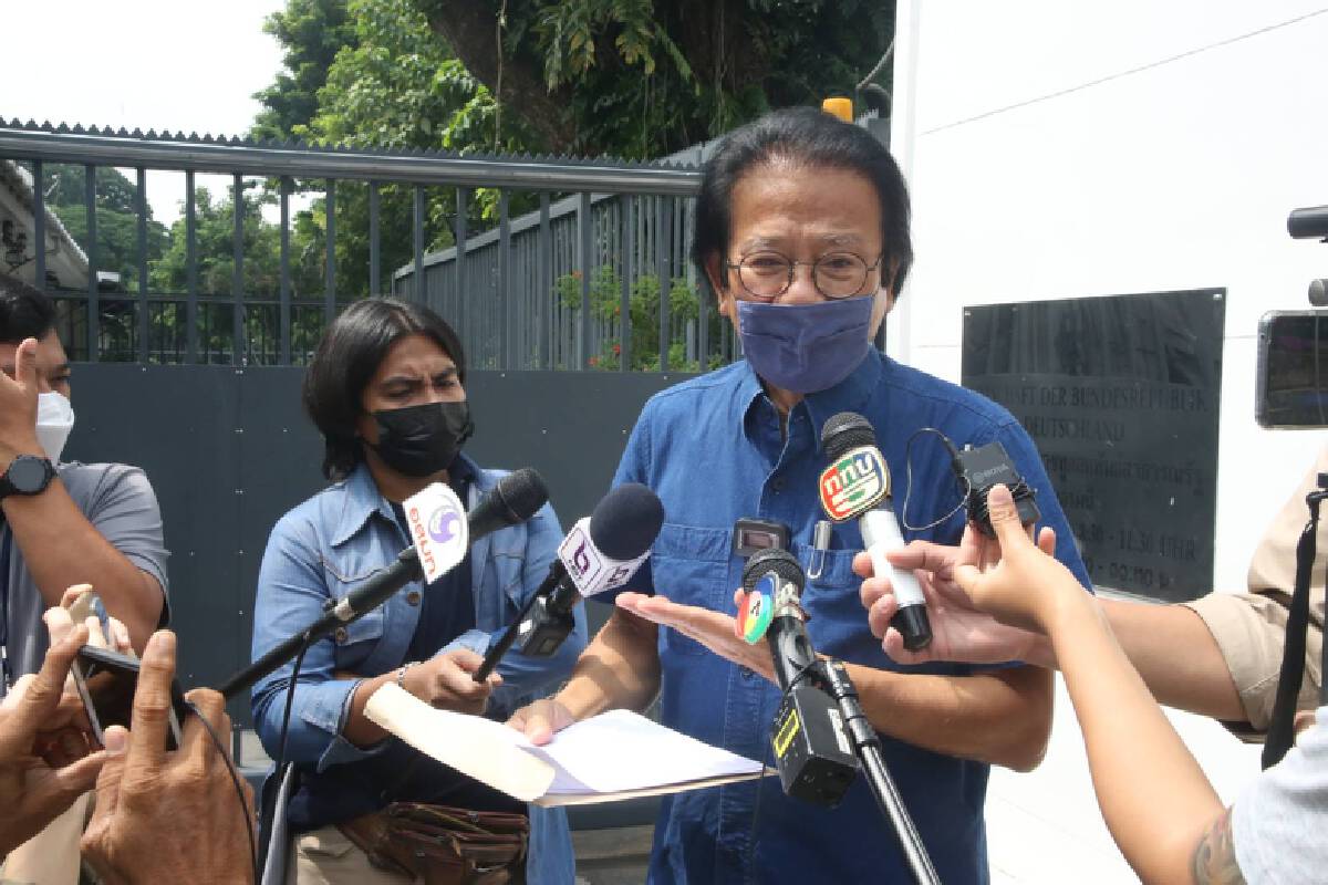 ขอเองก็ได้! "หมอทศพร" ร้องสถานทูตเยอรมันขอวัคซีนโควิด อัดรัฐไร้ความสามารถ
