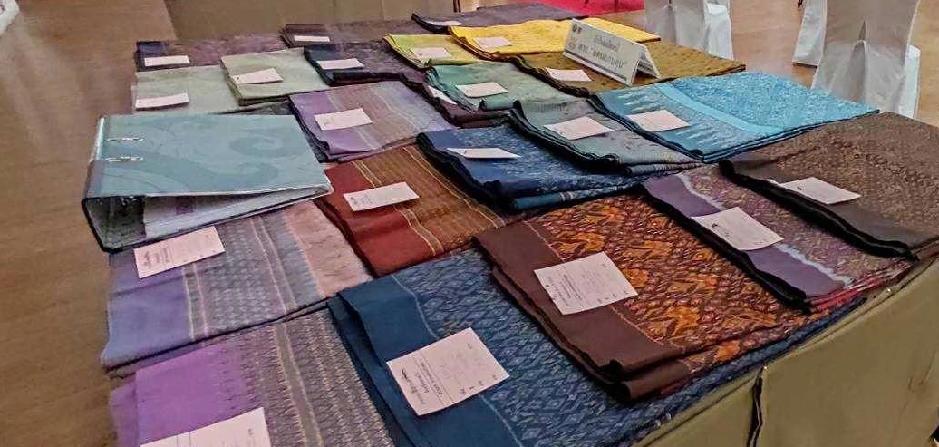 ขอนแก่นจัดงานแสดงผ้าไหมมัดหมี่เบียนนาเล่ทอเส้นใยอีสานสู่สายใยโลก