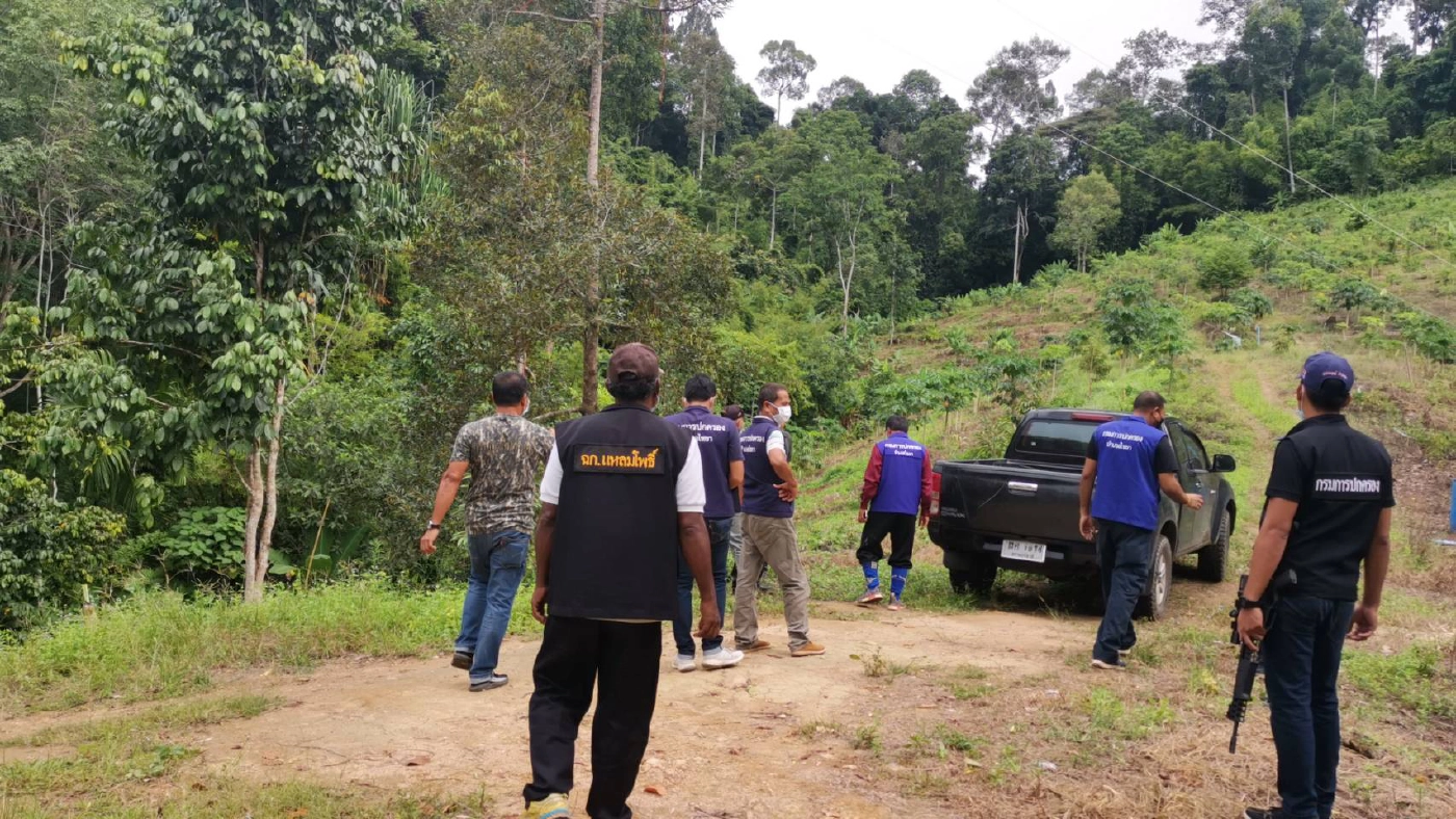 สอบสืบจับนายทุนลักลอบขุดดินป่าสงวนสุราษฎร์ฯ