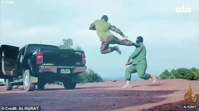 ตาลีบันสวนสนามฉลองชัยชนะเหนือตะวันตก