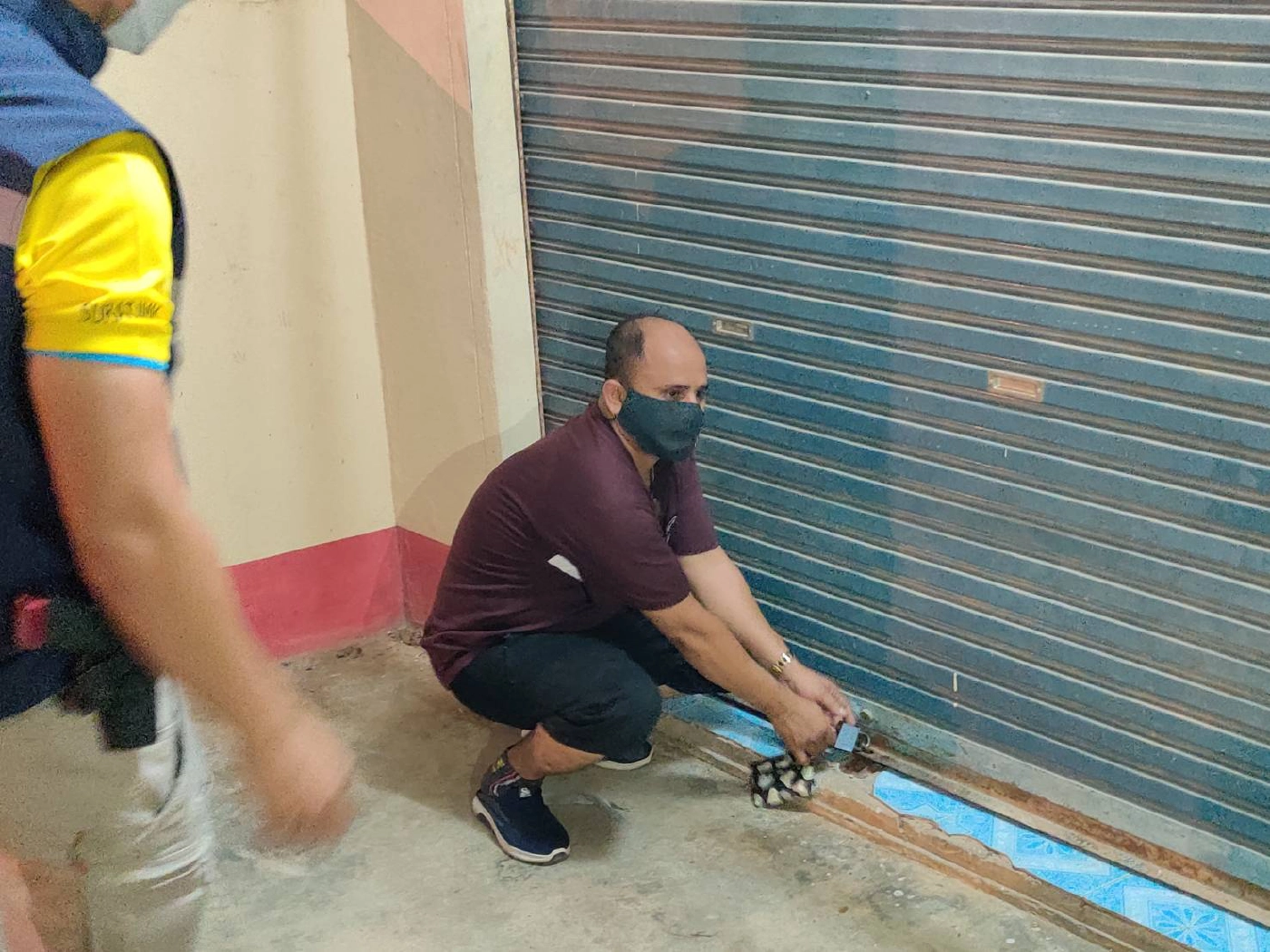 ตำรวจสุราษฎร์ฯ รวบนายหน้า-ต่างด้าวลอบเข้าเมือง