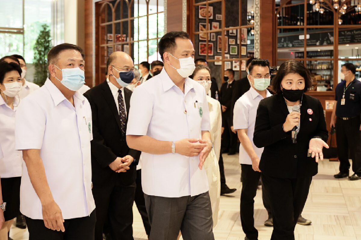 อนุทิน ตรวจศูนย์การค้าฯ ยกระดับมาตรการด้านสาธารณสุข