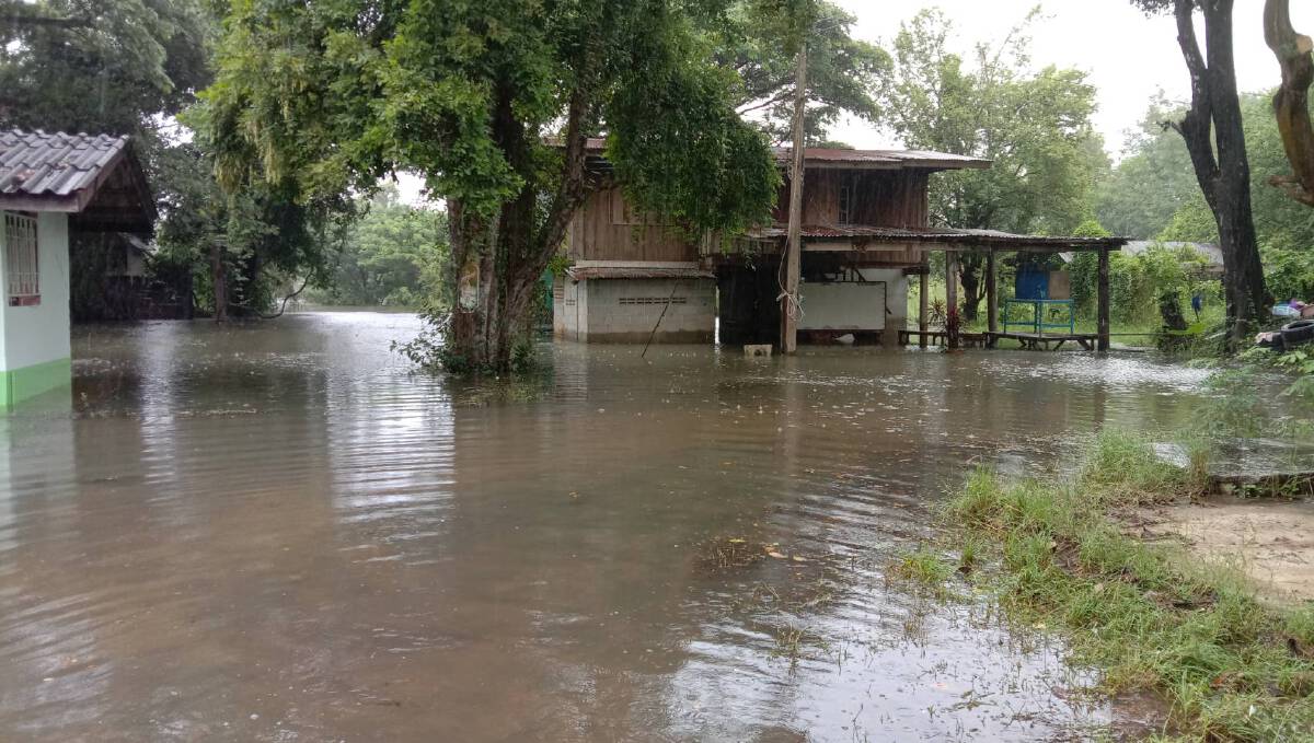 น้ำมูลทะลักท่วมโรงเรียนชุมพวงโคราชเลื่อนเปิดเทอมไปก่อน