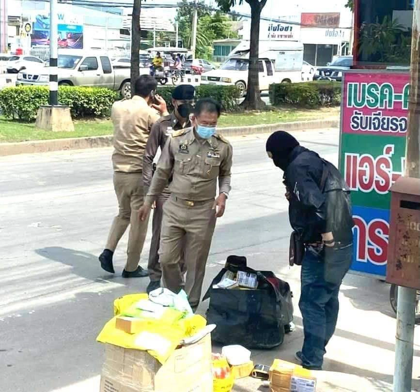 ชื่นชมผู้ว่าฯโคราช ช่วยเหลือผู้ประสบอุบัติเหตุระหว่างเดินทางช่วยน้ำท่วม