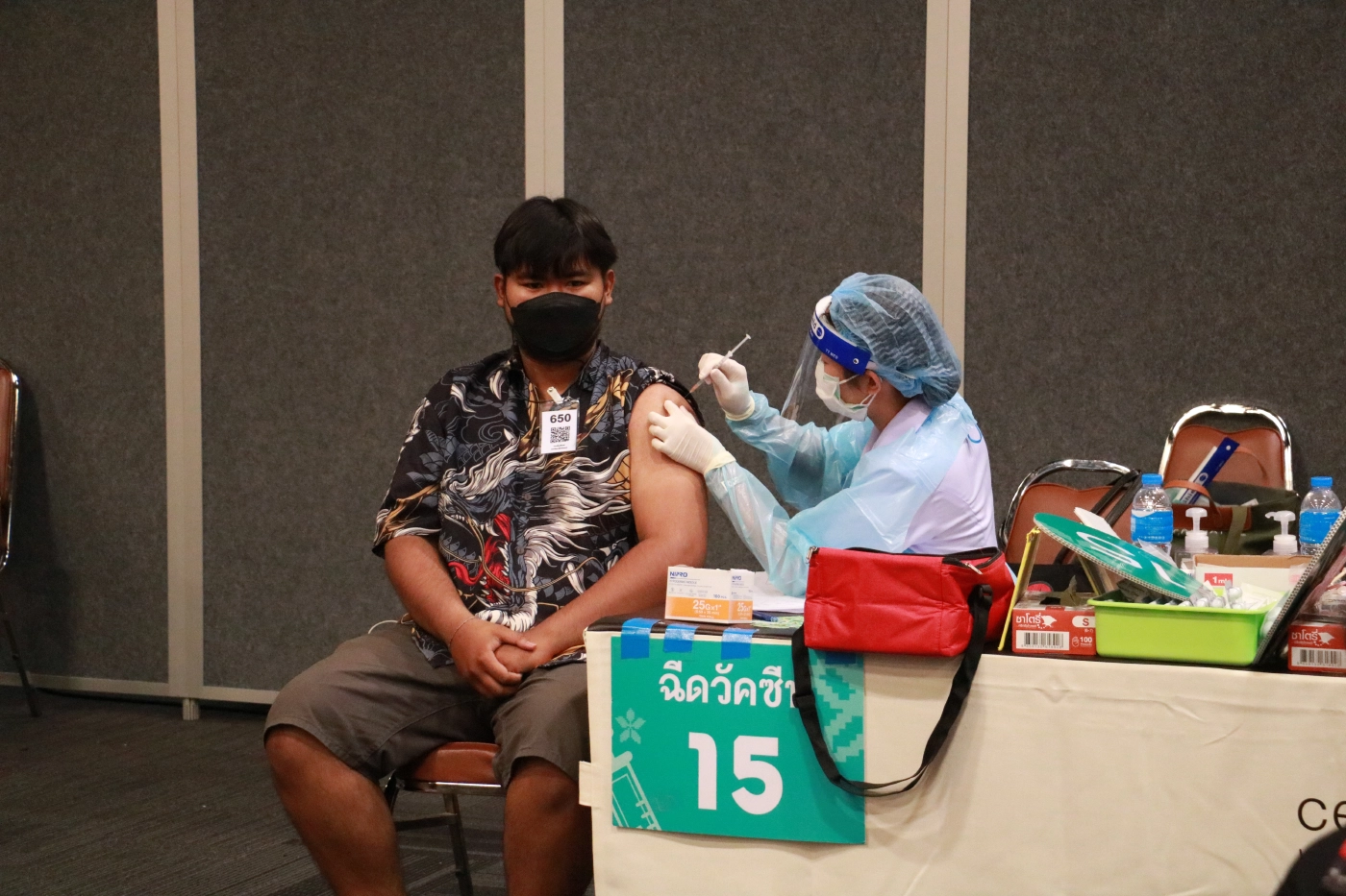 ปชช.ไม่ตื่นตัวฉีดวัคซีน วอล์คอิน2พันบางตา