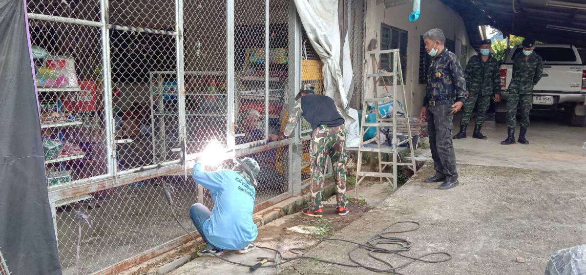 ซ่อมเสร็จแล้ว! ร้านของชำห้วยสัตว์ใหญ่ถูกช้างป่า  รื้อค้นพังเสียหาย