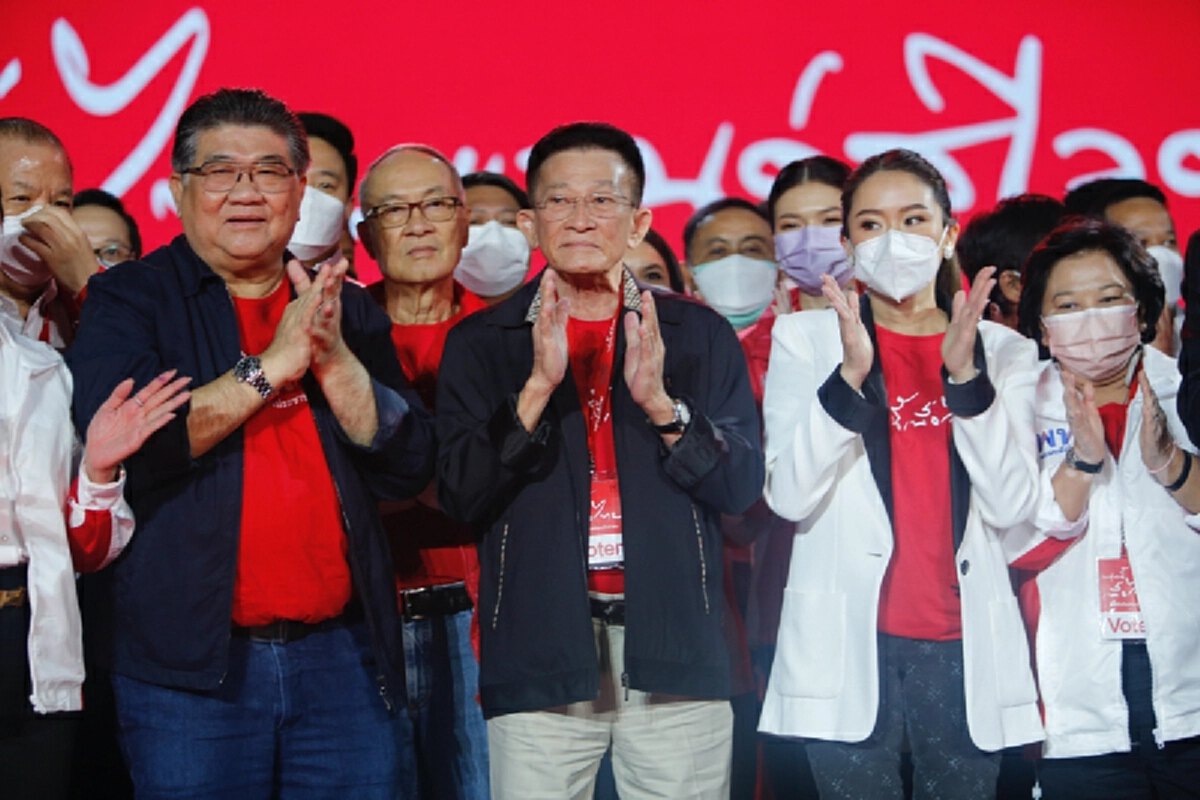 เปิดประวัติ "แพทองธาร ชินวัตร" ประธานที่ปรึกษาพรรคเพื่อไทย