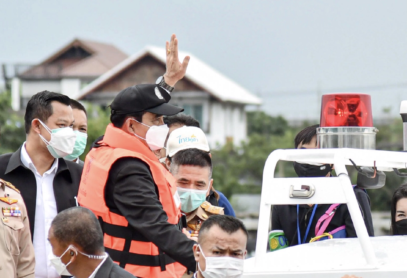 โฆษกรัฐบาล ติงม็อบขวางนายกฯ ลงพื้นที่ช่วยประชาชนประสบภัยน้ำท่วม 