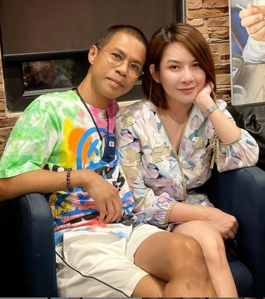 เมีย “หนึ่ง จักรวาล” แจงดราม่าสามีจับก้น-พุง ลูกสาว เชื่อไม่มีเจตนาไม่ดี