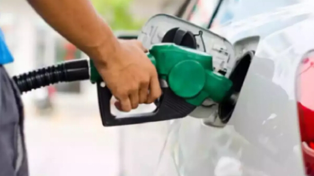 “นายกฯ” เรียกถกด่วน “รองนายกฯ-รมว.ที่เกี่ยวข้อง” แก้วิกฤตน้ำมันแพง