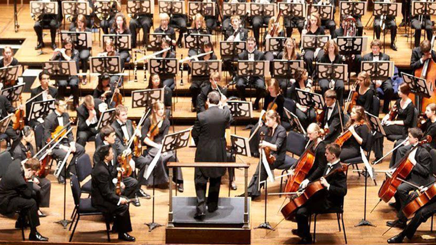 ภาพตัวอย่างการรวมวง Orchestra ในสถาบันดนตรี