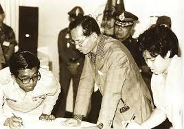 ในหลวง ร.๙ ที่ปวงชนชาวไทยคิดถึง น้อมรำลึกถึง “ นักเดินทางผู้ยิ่งใหญ่ ”