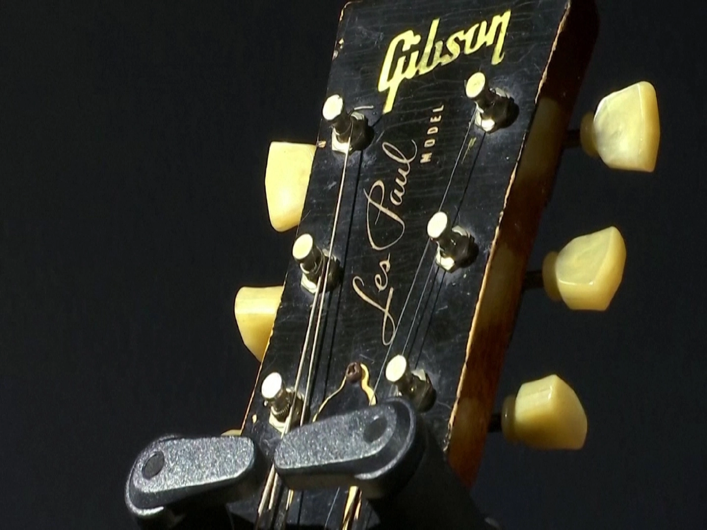 กีต้าร์เลส พอล ตัวแรกจะถูกนำออกมาประมูล