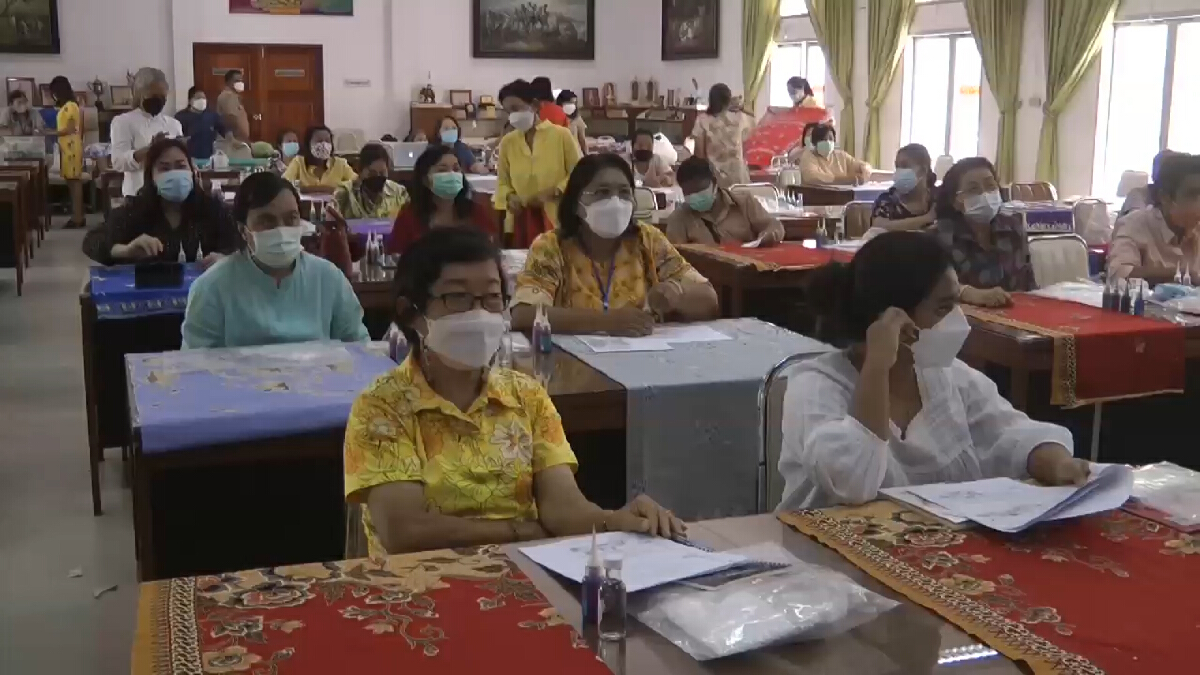 อบรมส่งเสริมอาชีพระยะสั้น “การเพ้นท์ผ้าปาเต๊ะภูเก็ต”