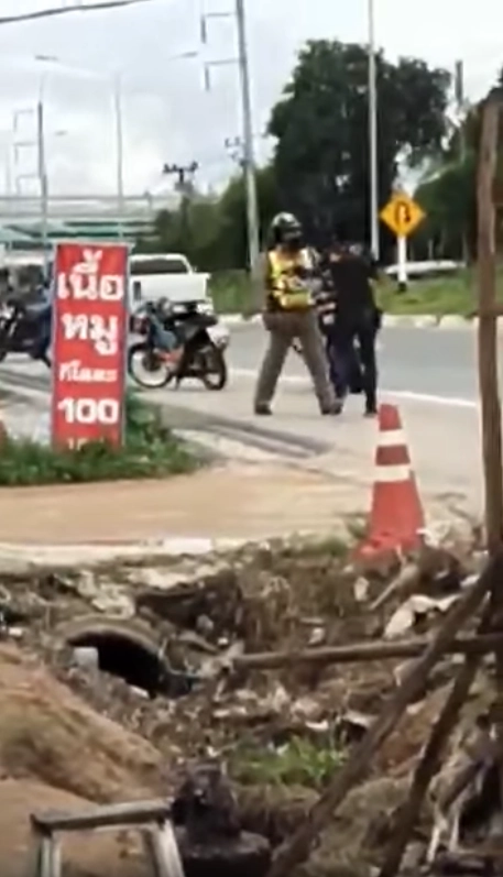 หนุ่มระยองอ้างถูกตำรวจ "เตะตัดขา" ได้รับบาดเจ็บ 