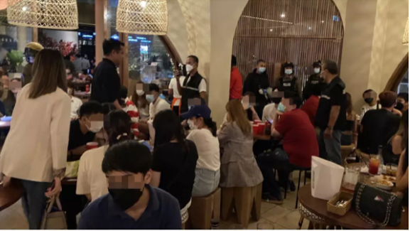 ศาลสั่งปรับ 62 นักเที่ยวไม่สนโควิด คนละ 2.5 พันบาท ฐานฝ่าฝืน พ.ร.ก.ฉุกเฉิน