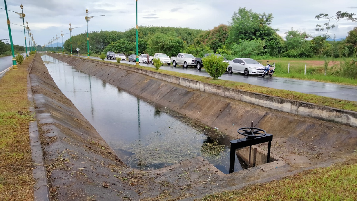 เมืองคอนพร้อมต้อนรับ นายกฯ เปลี่ยนป้ายแล้ว 2 รอบ