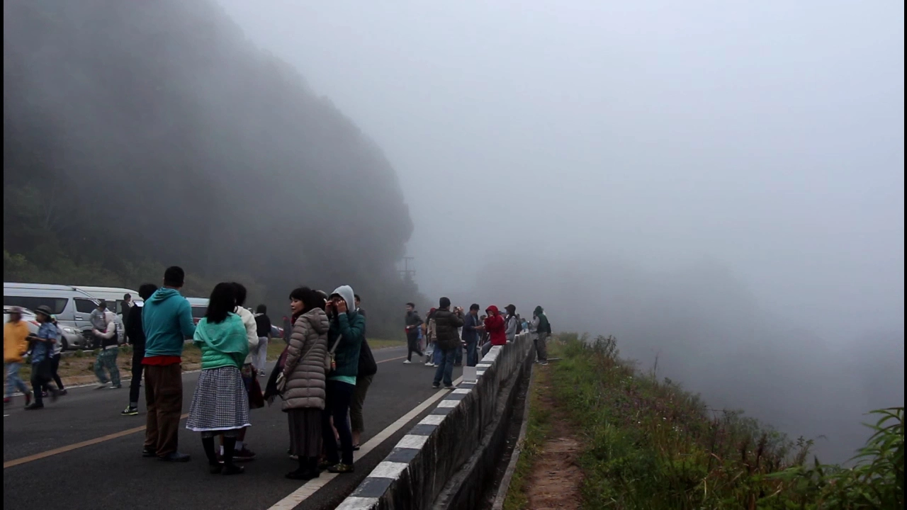 จังหวัดไหนเริ่ม "หนาว" กันแล้วบ้าง? ชาวเน็ตเตรียมโปรแกรมเที่ยวให้พร้อม