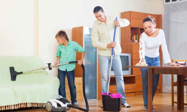 กรมอนามัย แนะพ่อแม่ ชวนลูกทำความสะอาดบ้าน ด้วยหลัก 3ส 1ล ช่วงปิดเทอม