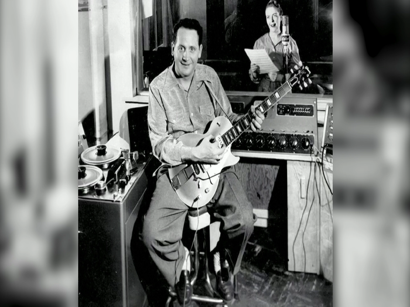 กีต้าร์เลส พอล ตัวแรกจะถูกนำออกมาประมูล