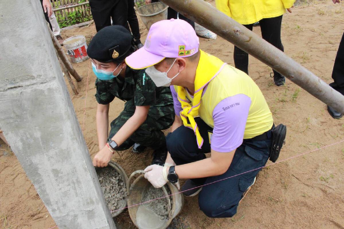 ชาวลำปางยิ้ม-มทบ.32สร้างบ้านหลังใหม่ให้