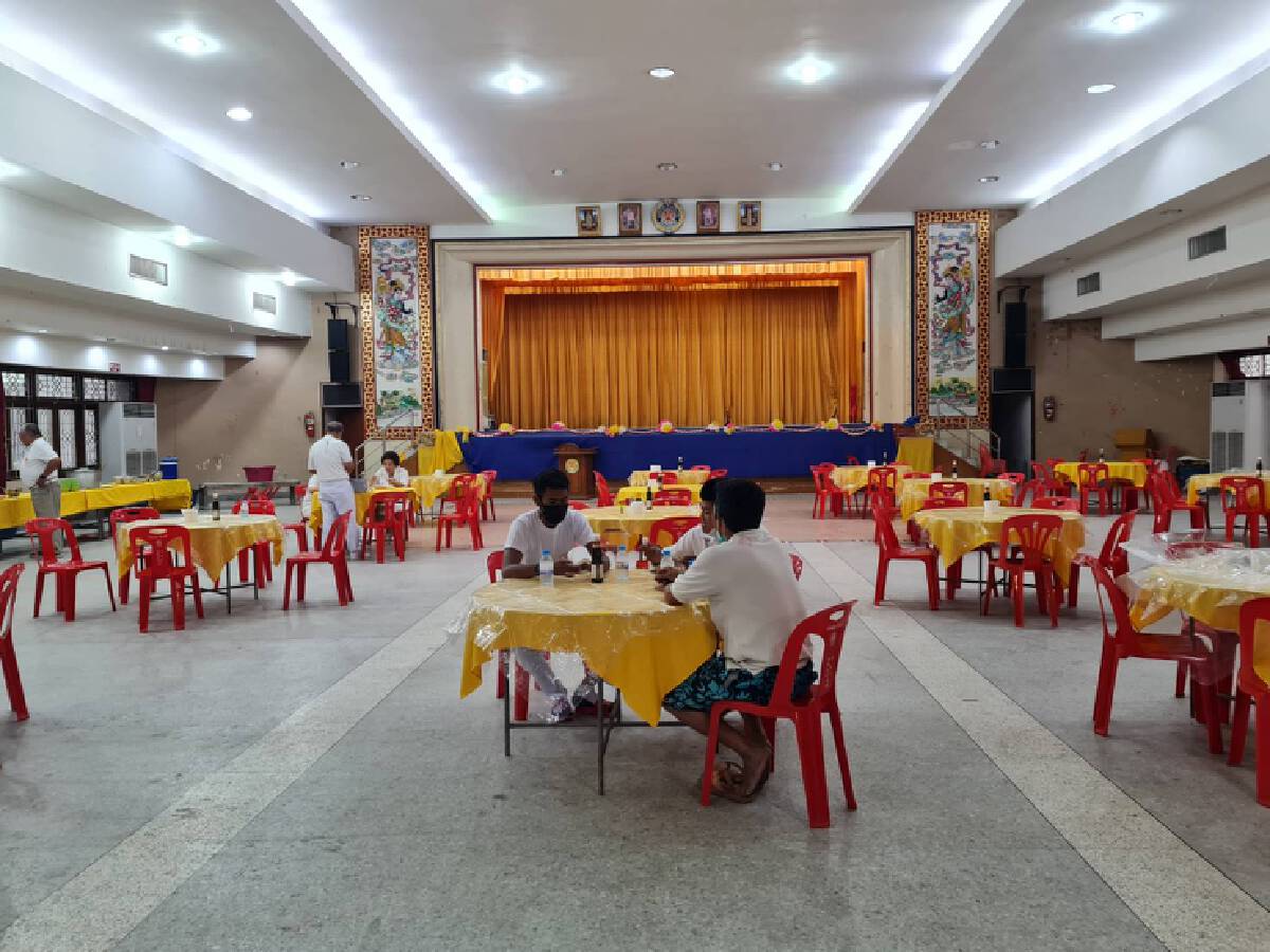 กินเจโคราชซบเซา ศาลเจ้างดเปิดโรงทานให้กินฟรี