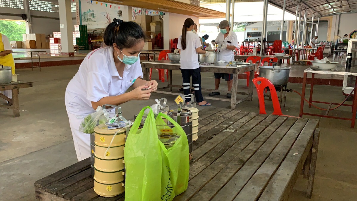 เริ่มแล้วกินเจที่ศรีสะเกษงดนั่งทานให้หิ้วปิ่นโตรับไปกินบ้าน