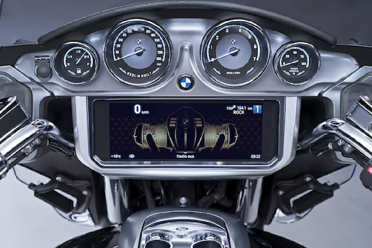 โดนใจสายทัวริ่ง BMW R 18 Transcontinental ราคา 1.64 ล้านบาท จัดให้เต็มคัน