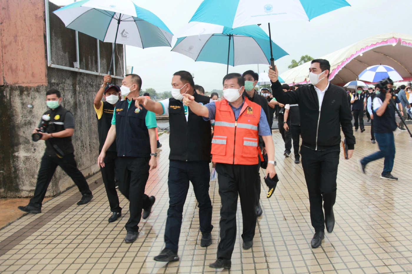 "เฉลิมชัย" ควง "นิพนธ์" แก้ปัญหาน้ำทั้งระบบ