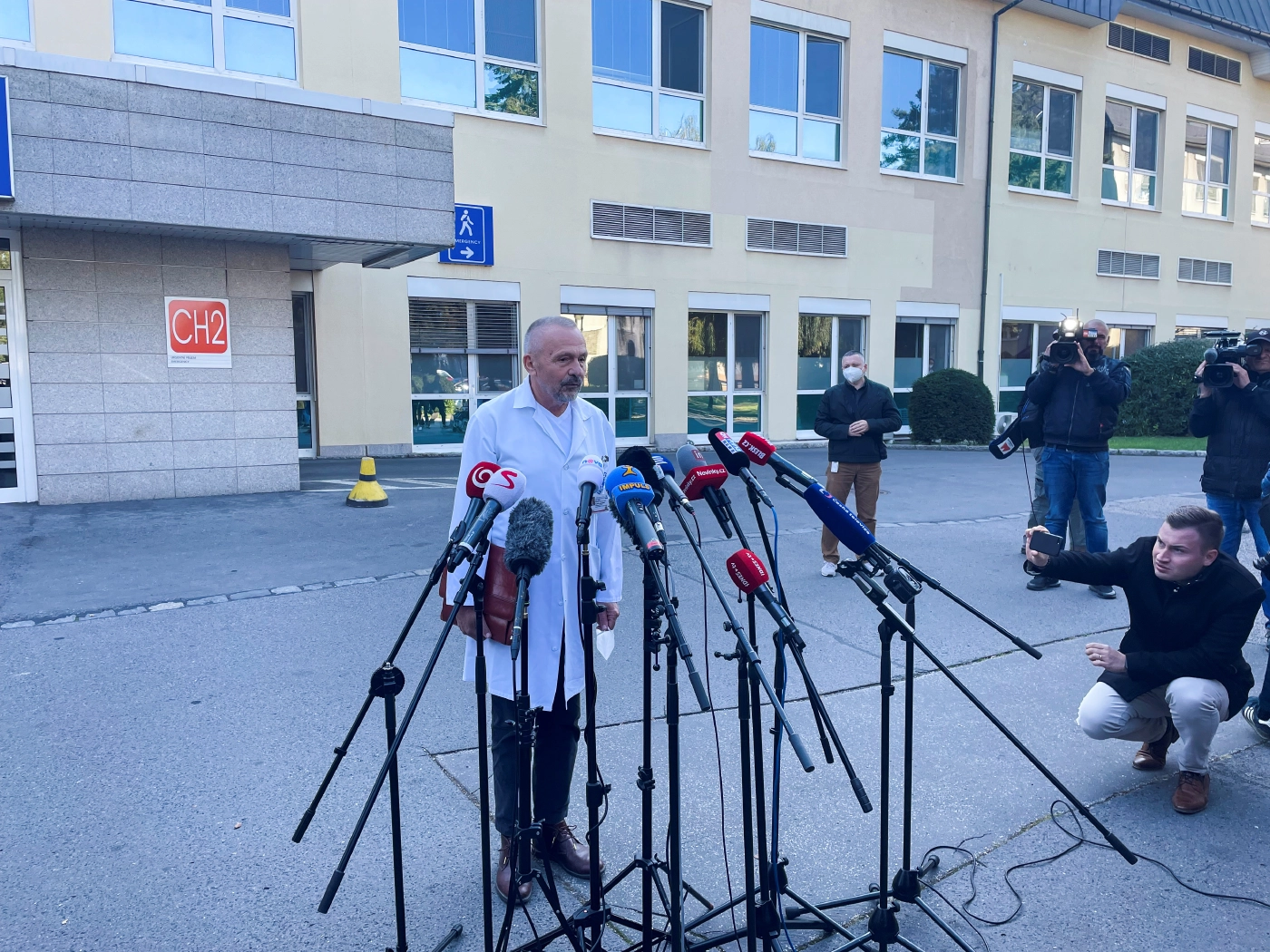 หามผู้นำเช็กเข้าห้องไอซียู ในยามที่ต้องตั้งรัฐบาล