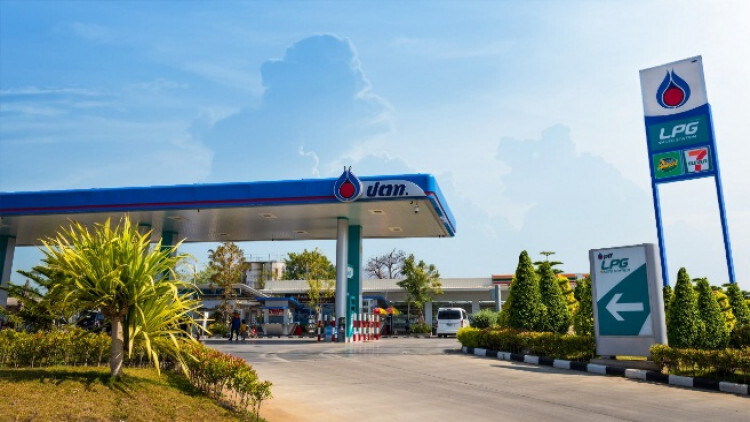 โควิด-19 ฉุดการใช้น้ำมันเชื้อพลิงในรอบ 8 เดือน ลดลง 4.4%