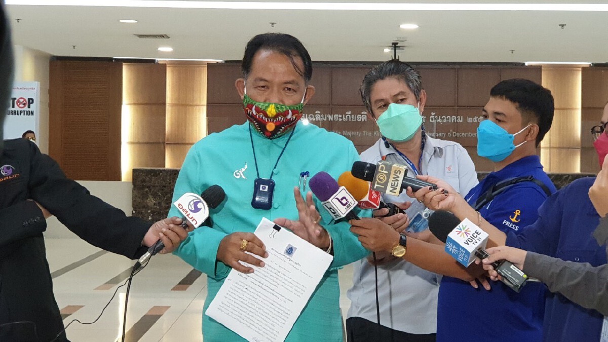 ศรีสุวรรณบุก กกต. จี้สอบ “บิ๊กตู่” ครอบงำ พปชร.หรือไม่