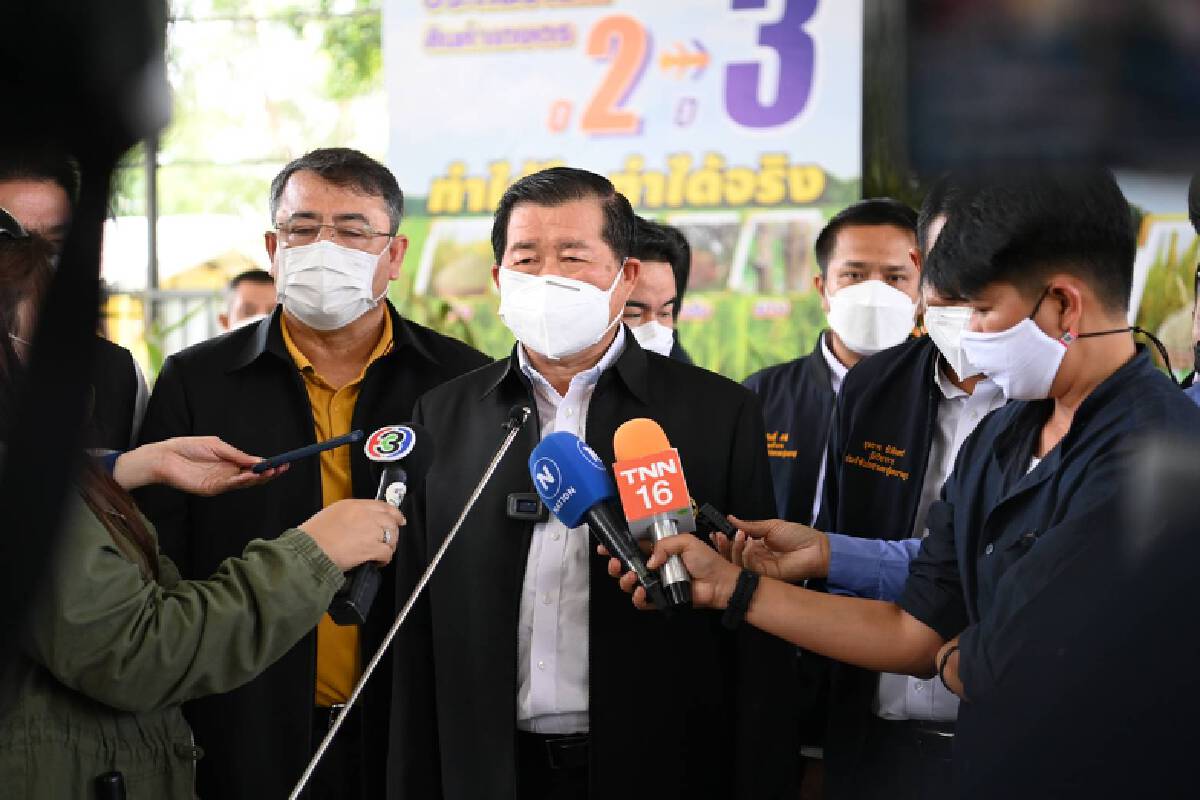 นิพนธ์ บุญญามญี รมช.มหาดไทย รองหัวหน้าพรรคประชาธิปัตย์