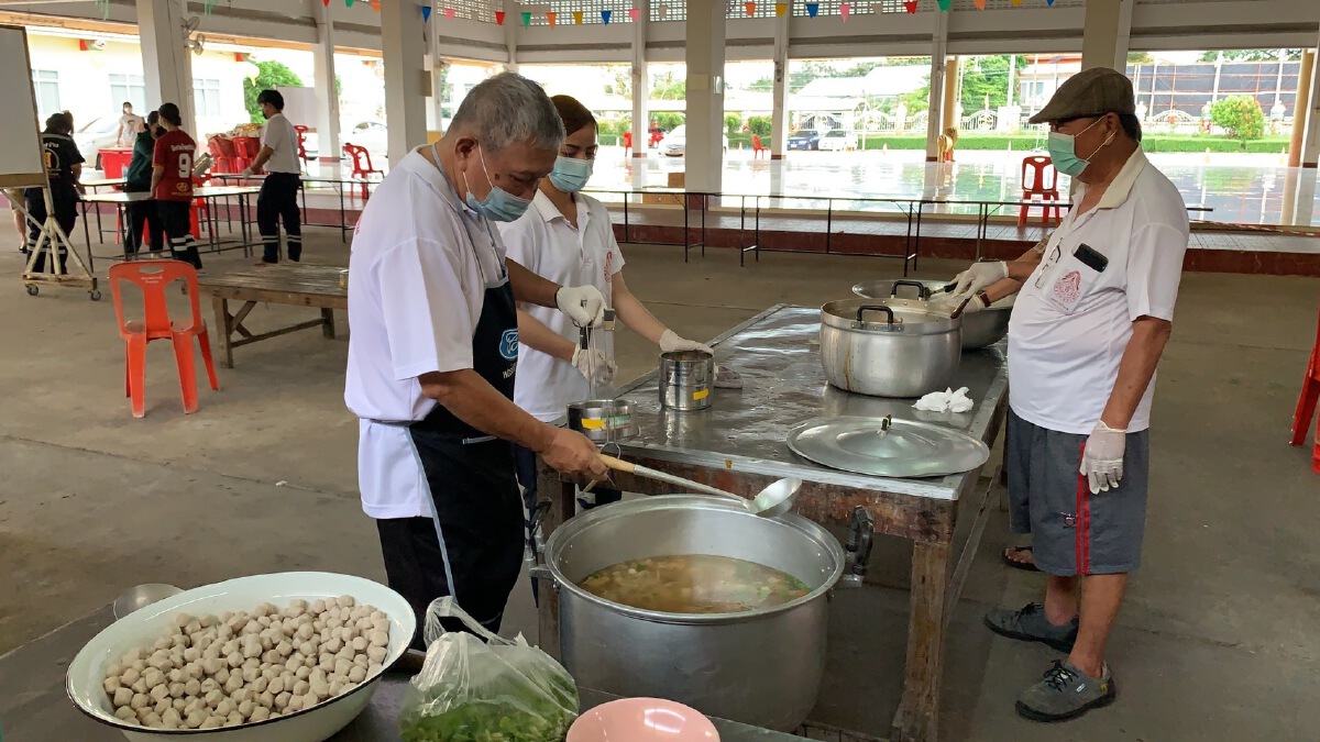 เริ่มแล้วกินเจที่ศรีสะเกษงดนั่งทานให้หิ้วปิ่นโตรับไปกินบ้าน