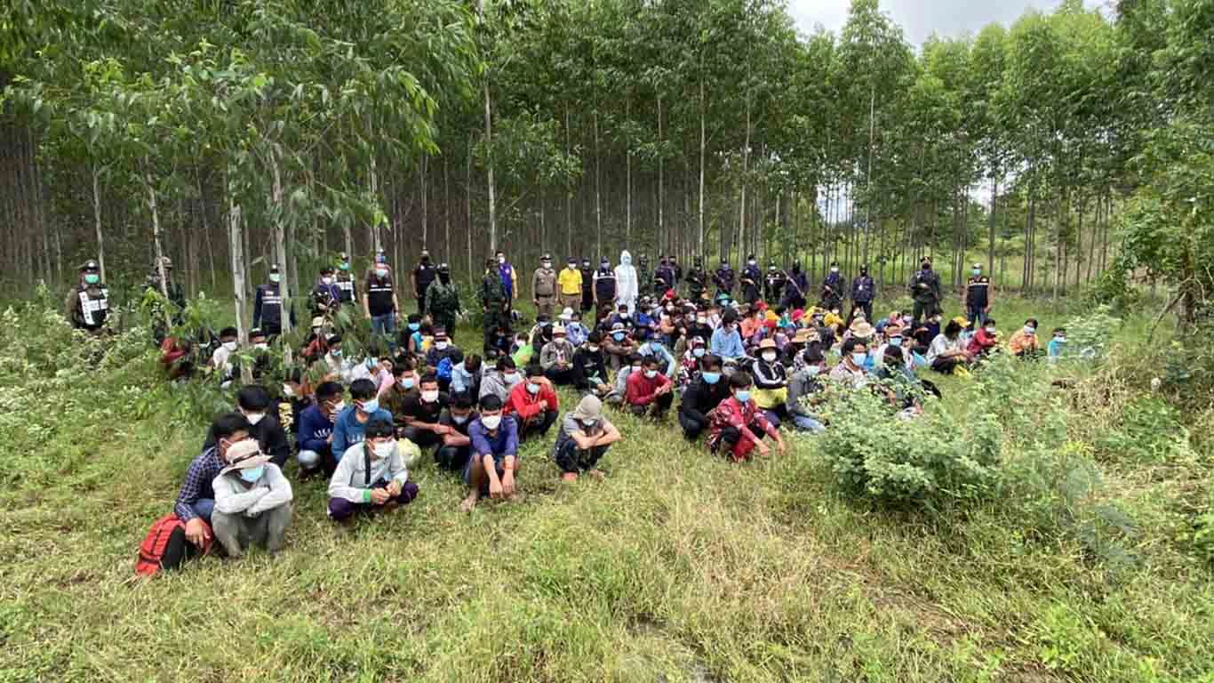 สกัดจับแรงงานต่างด้าวชาวกัมพูชาลักลอบเข้าเมืองผิดกฎหมาย