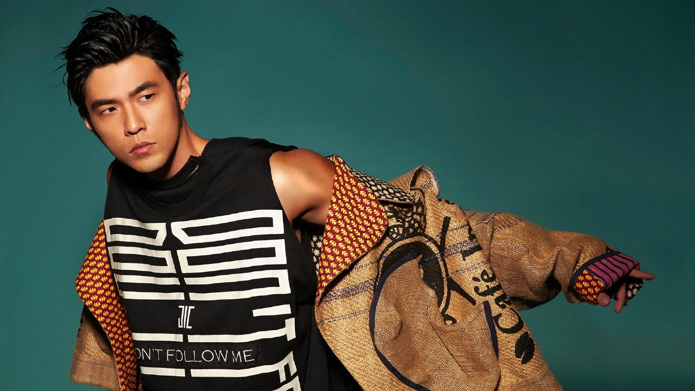 โจว เจี๋ยหลุน หรือ เจย์ โชว์