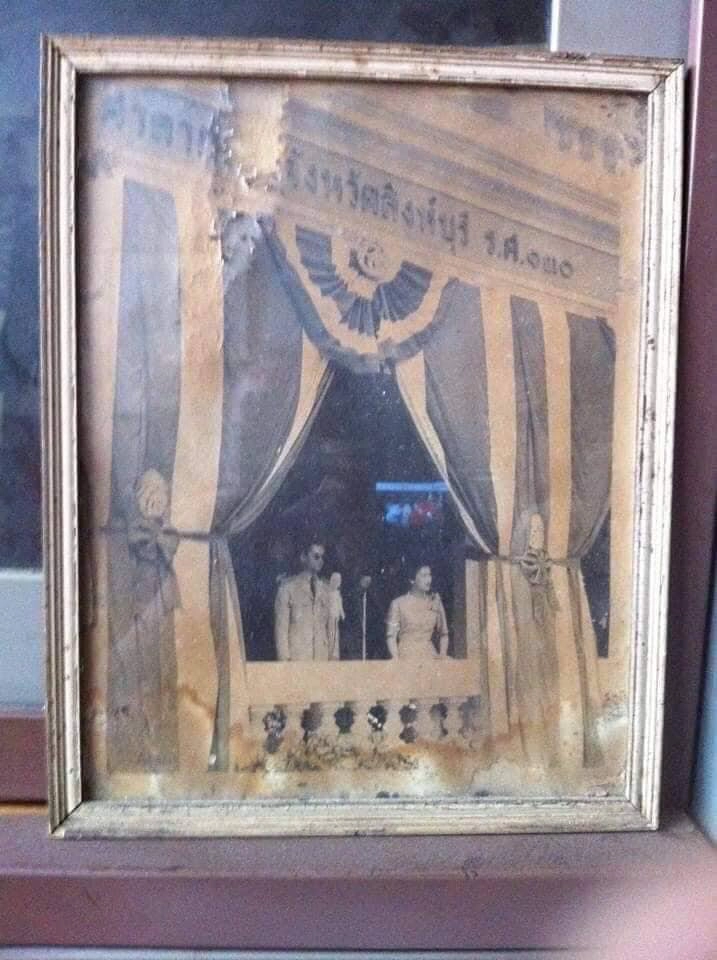 ในหลวง ร.๙ ที่ปวงชนชาวไทยคิดถึง น้อมรำลึกถึง “ นักเดินทางผู้ยิ่งใหญ่ ”