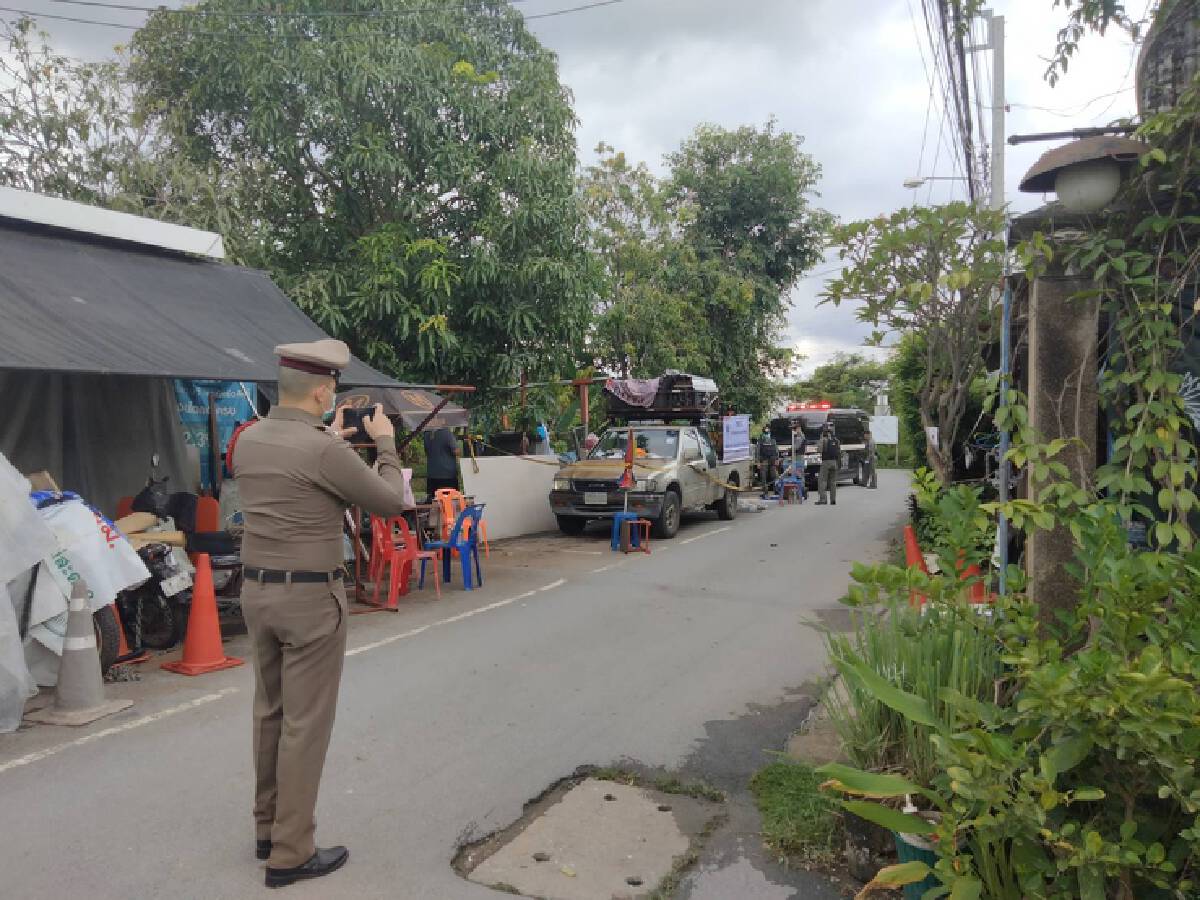 คนร้ายลอบวางระเบิดเผารถกระบะ โชคดีดับทัน รู้เบาะแสคนร้ายแล้ว