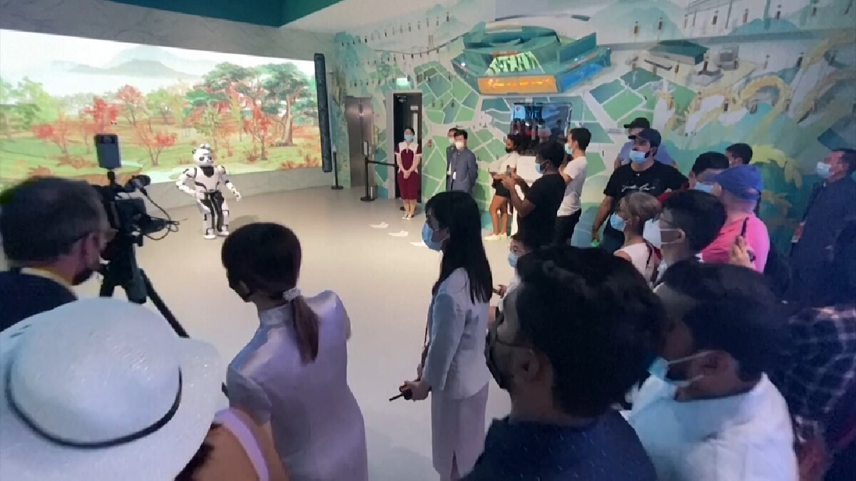 จีนจัดเต็มโชว์ความล้ำหน้า ในงาน EXPO ที่ดูไบ ( คลิป )