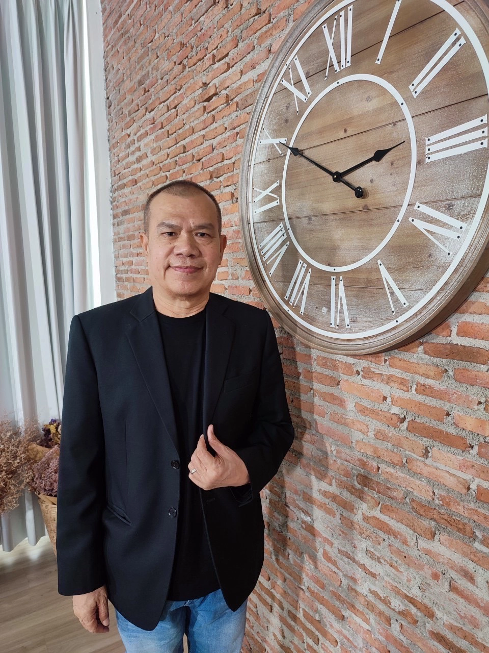 “กล้วย เชิญยิ้ม” เปิดใจเล่าชีวิตในวงการตลกมันไม่ง่ายกว่าจะมาถึงจุดนี้!!