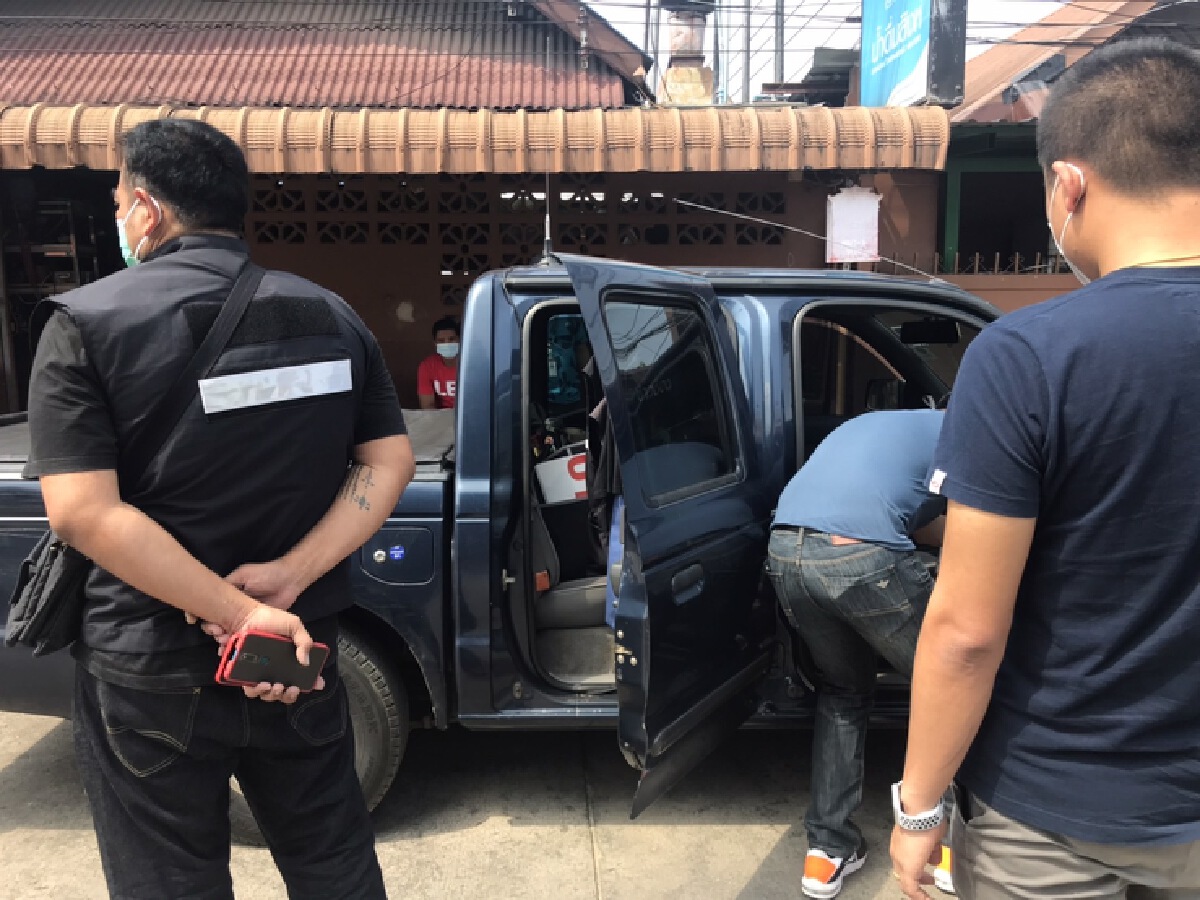 รวบตัวนักข่าวนอกรีตไถเงินผู้ประกอบการรถดั้มพ์-บ่อดิน