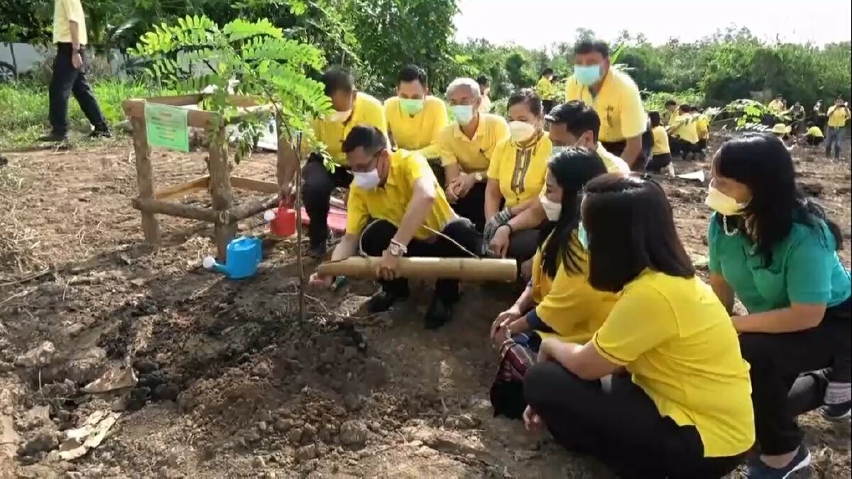 จัดวันรักวันต้นไม้ประจำปีของชาติ-น้อมรำลึกสมเด็จย่า