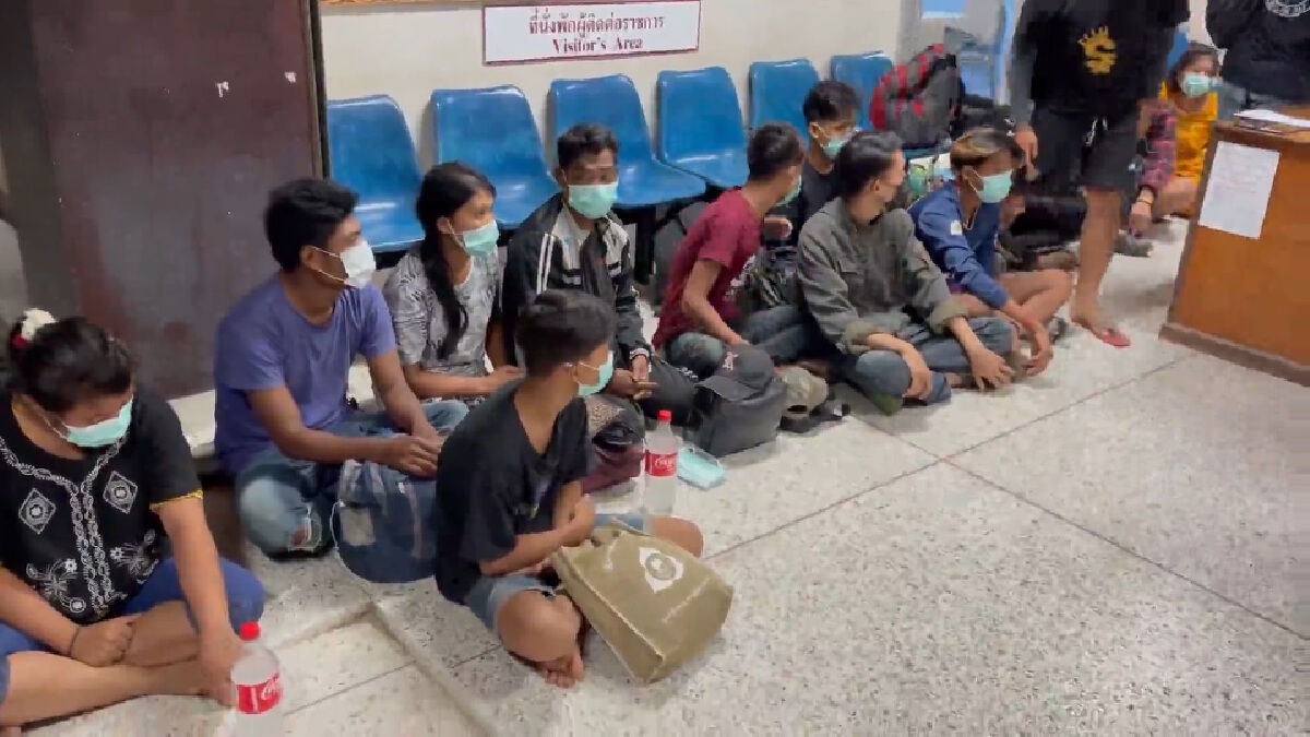 รวบแรงงานชาวเมียนมา 16 ชีวิต หลังถูกนายหน้าทิ้งในโกดังร้าง 3 วัน