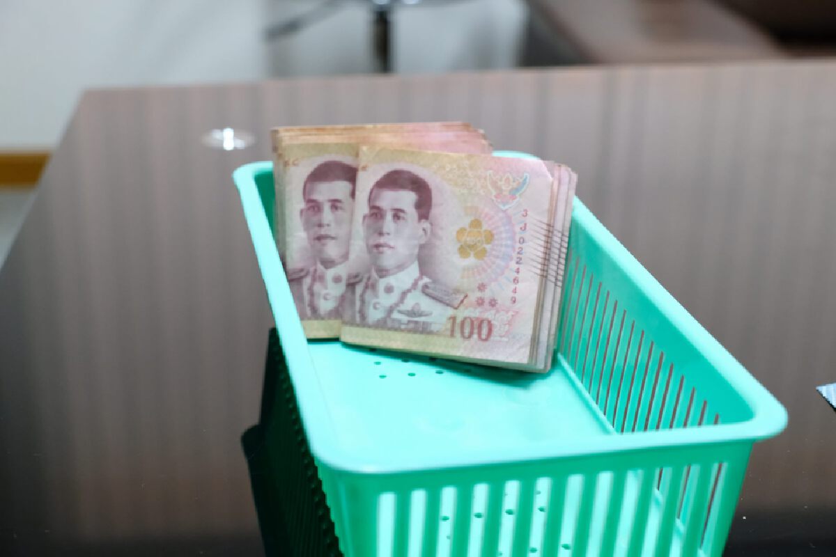 โจรแสบงัดร้านข้าวสารกวาดเงินกว่า3แสนบาทเหลือเงินไว้ให้ใช้5,000บาท