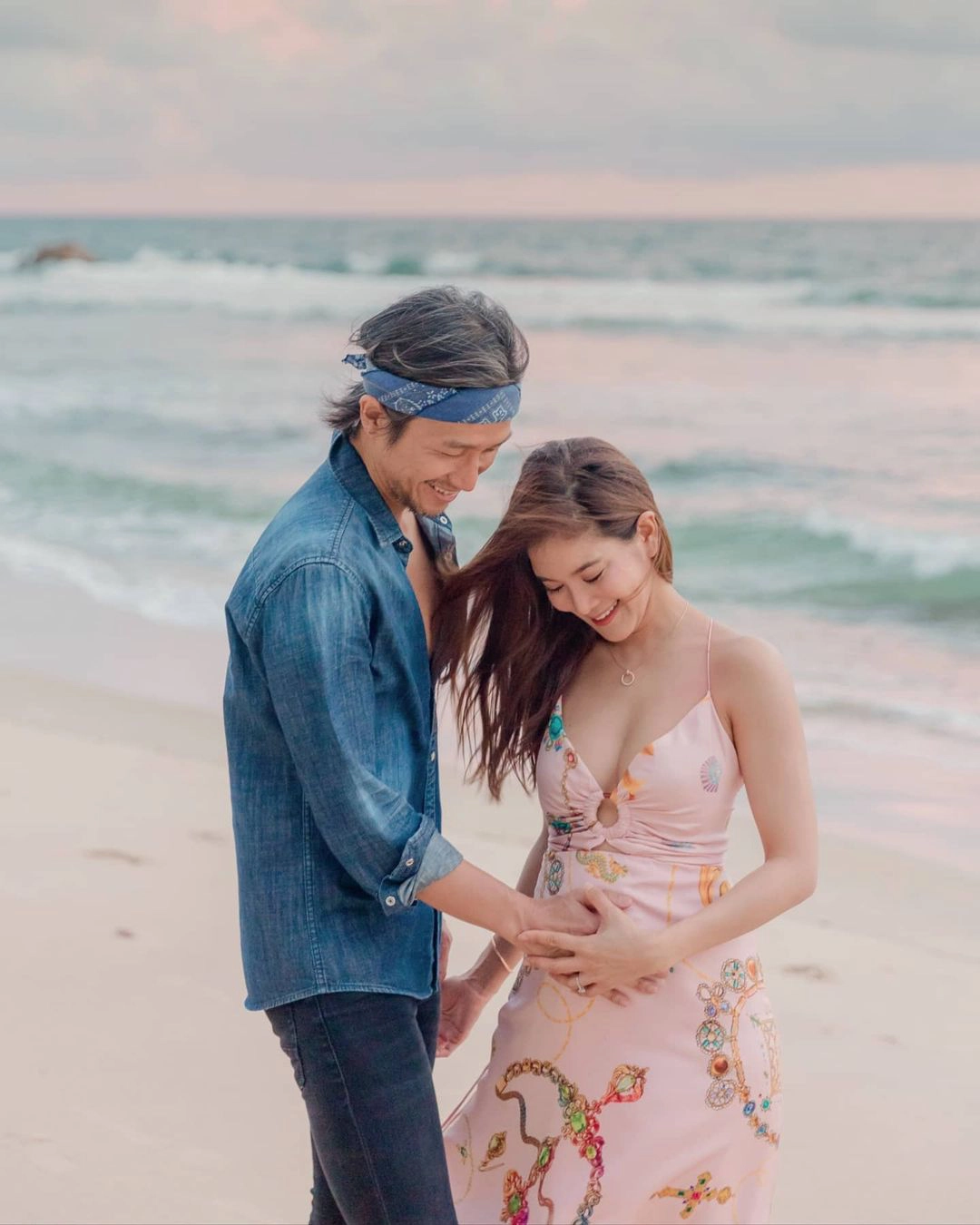 ย้อนเส้นทางรัก11ปีที่เคียงข้างกว่าจะมี“น้องทะเล”ลูกชายคนแรกของตูน-ก้อย